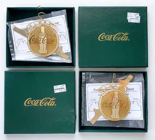 VINTAGE - STUNNING - ORIGINAL COCA COLA - 2 X GOLDEN ORNAMENTS STANDS - VERY RARE 1996
